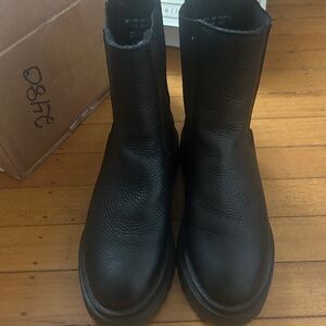 Lined Chunky Chelsea Boots